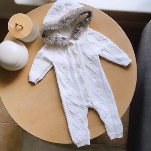 Hope & Henry suit 0-3 months